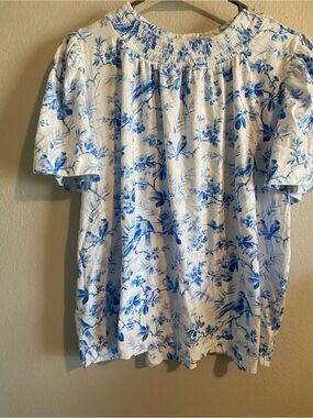 crown & ivy White Short-Sleeve Shirt with Blue Floral Print